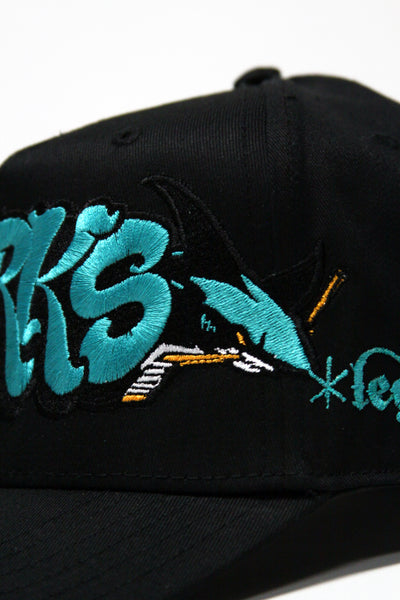 "SJ SHARKS" SNAPBACK (BLACK)