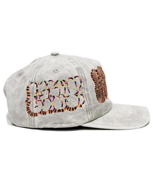 [1 OF 1]  "TRIPPY MANE" THROWIE (WHT/MULTI)