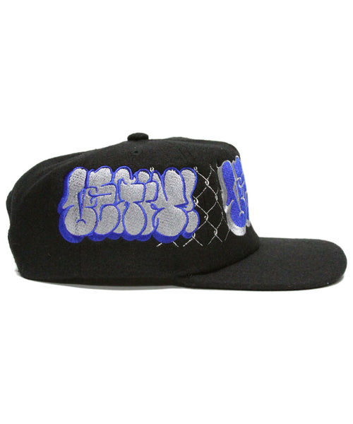 [1 OF 1]  BLUE/GREY THROWIE (BLACK)