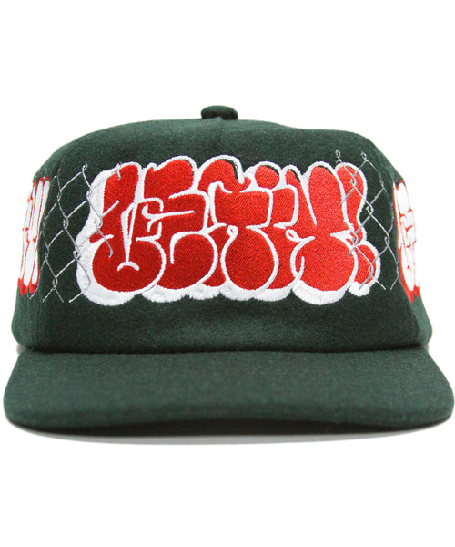 [1 OF 1]  RED/WHITE THROWIE (GREEN)