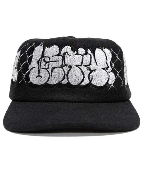 [1 OF 1] WHITE/BLACK THROWIE (BLACK)