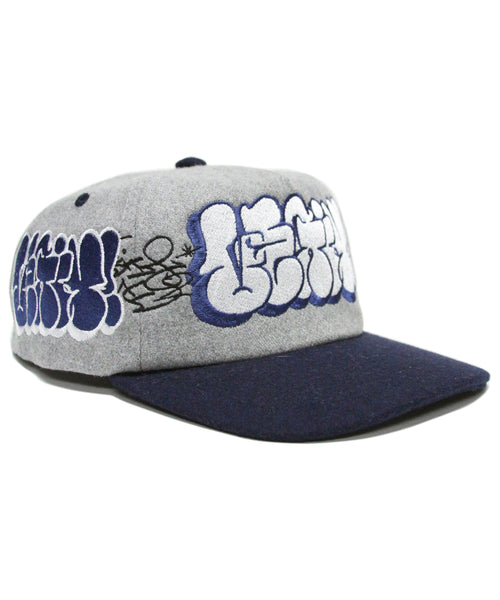 [1 OF 1] WHITE/NAVY THROWIE (GREY/NAVY)