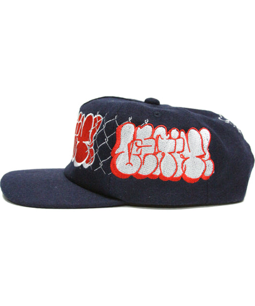 [1 OF 1] RED/WHITE THROWIE (NAVY)